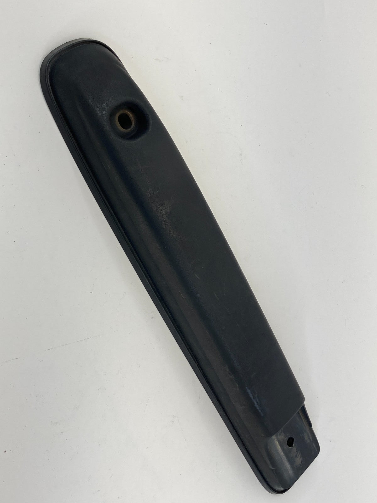 2007-2014 GMC Yukon Front Right Side Roof Rack Rail End Support Assy OEM