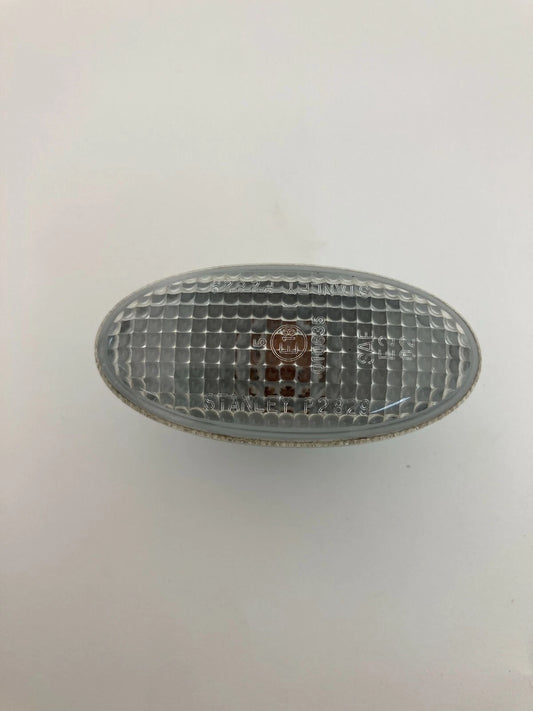 2004-2009 MAZDA 3 MAZDA3 FRONT LEFT DRIVER FENDER MARKER TURN SIGNAL LAMP LIGHT