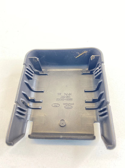 10-12 HYUNDAI SANTA FE SECOND ROW FRONT SEAT LOWER FRAME COVER 89051-2B000 OEM