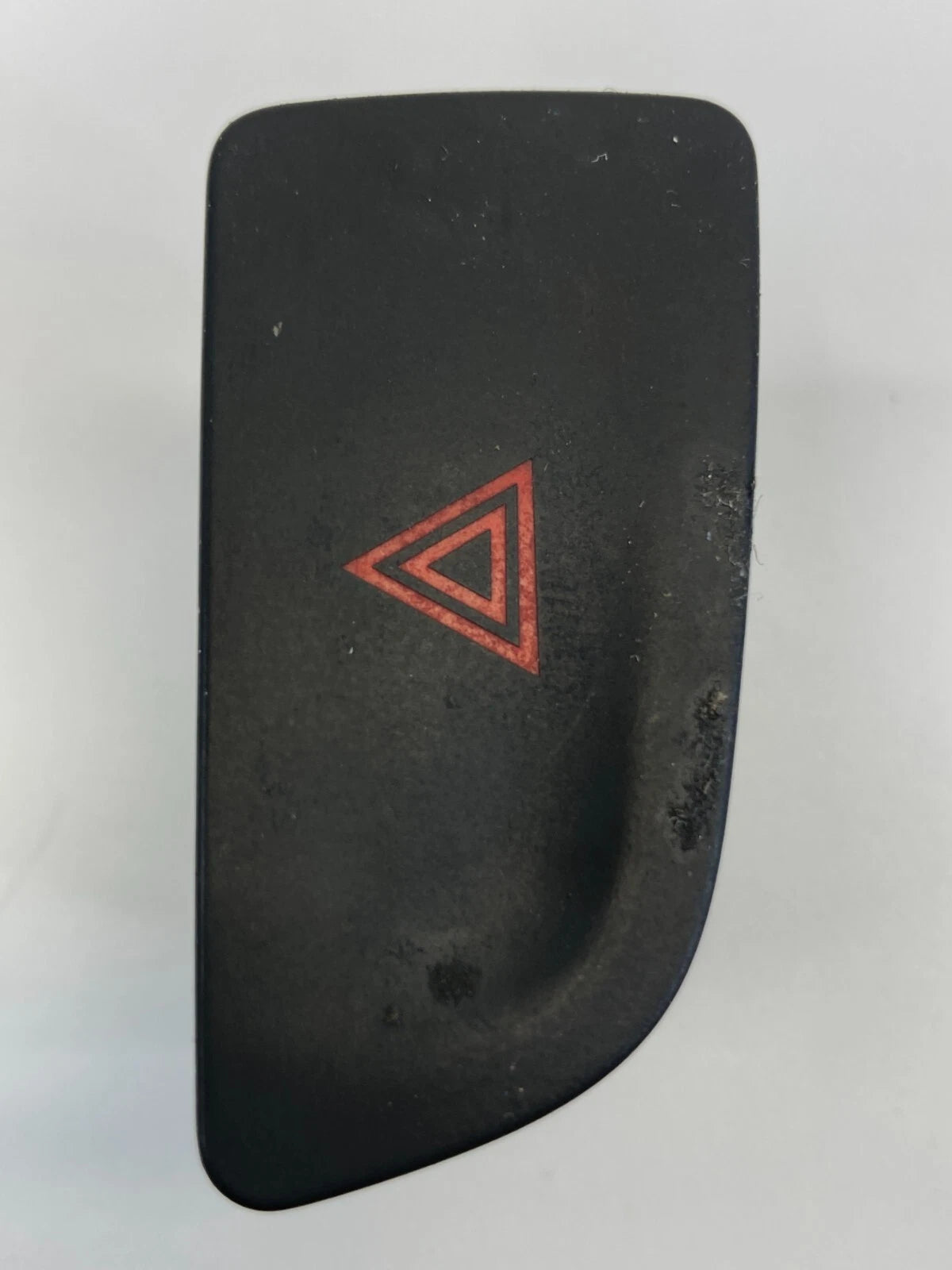 14 15 CHEVROLET MALIBU EMERGENCY WARNING LIGHT HAZARD SWITCH CONTROL 23191937