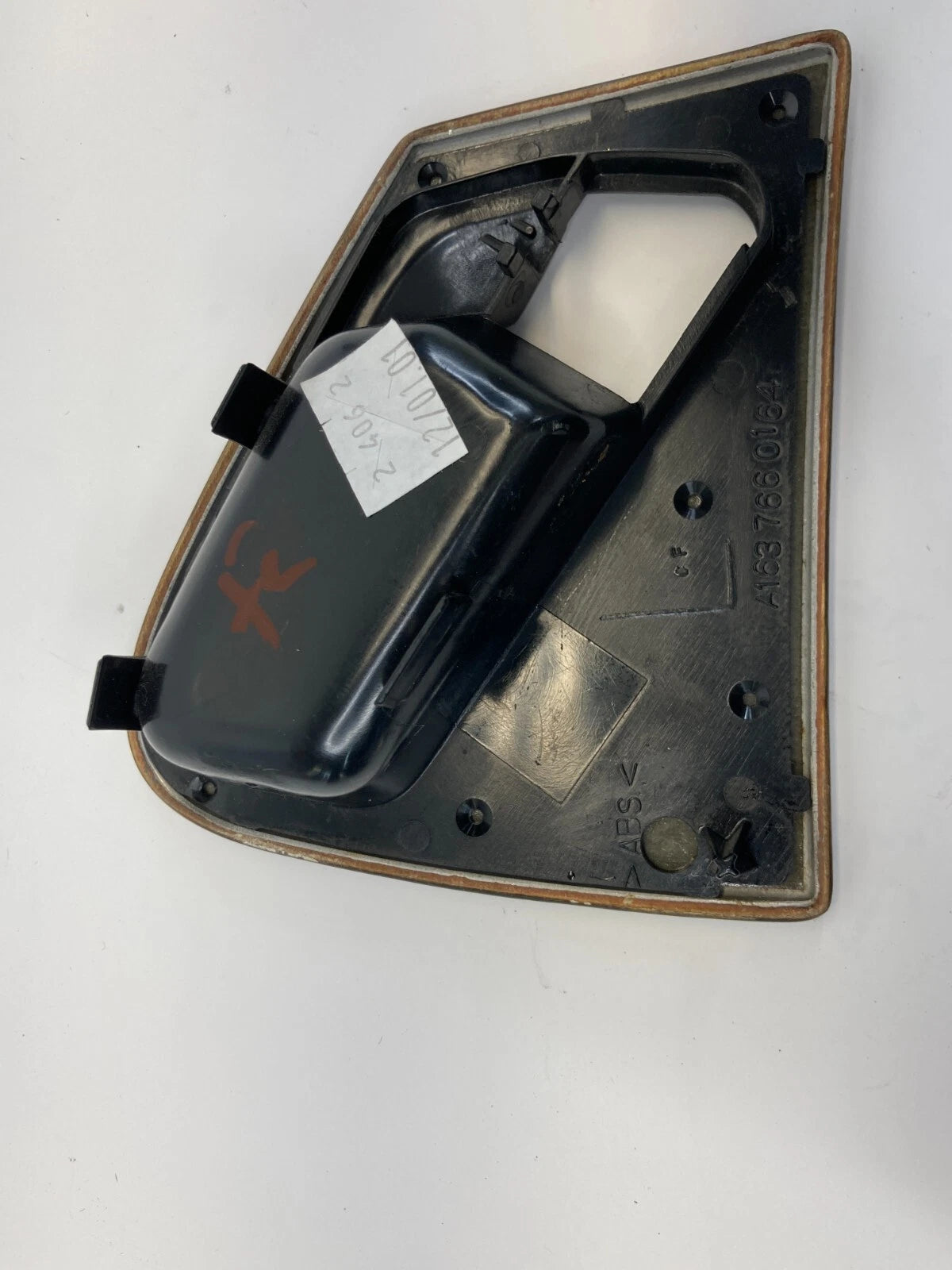 2000-2003 MERCEDES-BENZ ML 320 FRONT LEFT INTERIOR DOOR HANDLE BEZEL A1637660164