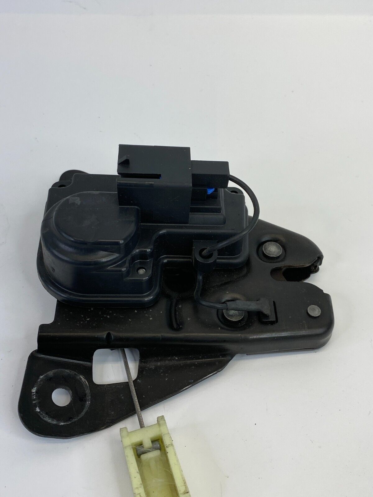 2008-2010 Chrysler 300 Sedan Rear Trunk Lid Lock Latch Release Actuator OEM