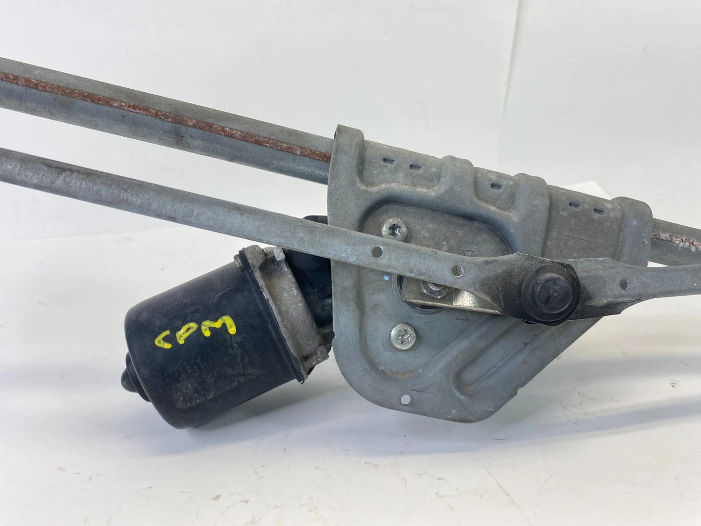 2007-2015 MINI COOPER WINDSHIELD FRONT WIPER MOTOR LINKAGE VALEO 54126867 OEM