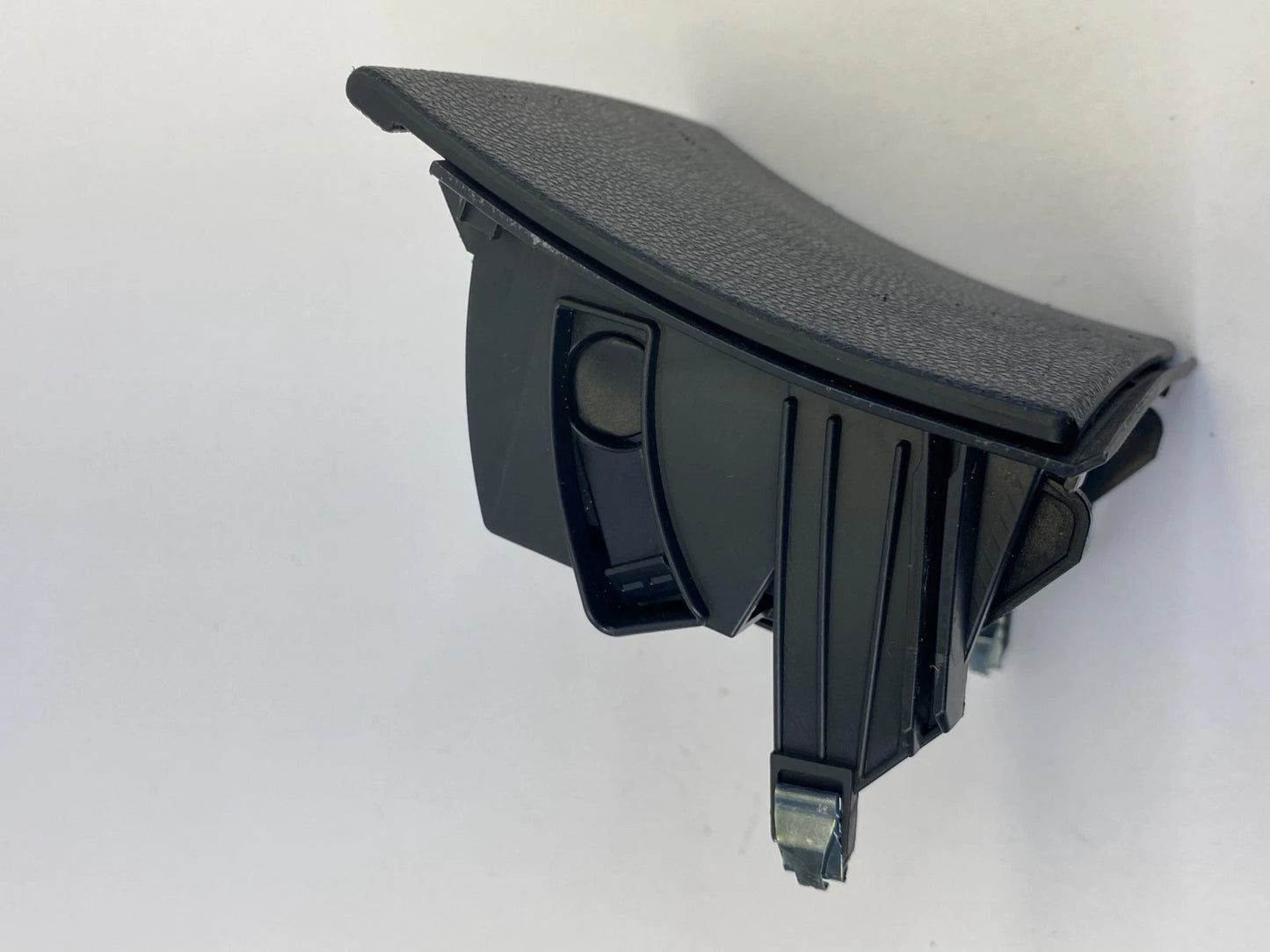 2010-2015 MERCEDES-BENZ GLK350 REAR CONSOLE ASHTRAY BLACK OEM A-204-810-01-30