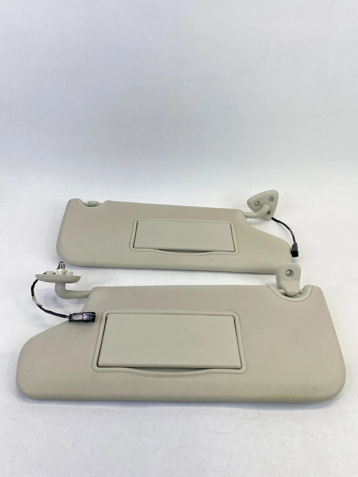 2009 2010 DODGE JOURNEY INTERIOR SUN VISOR SHIELD REAR VIEW PAIR SET LH & RH OEM