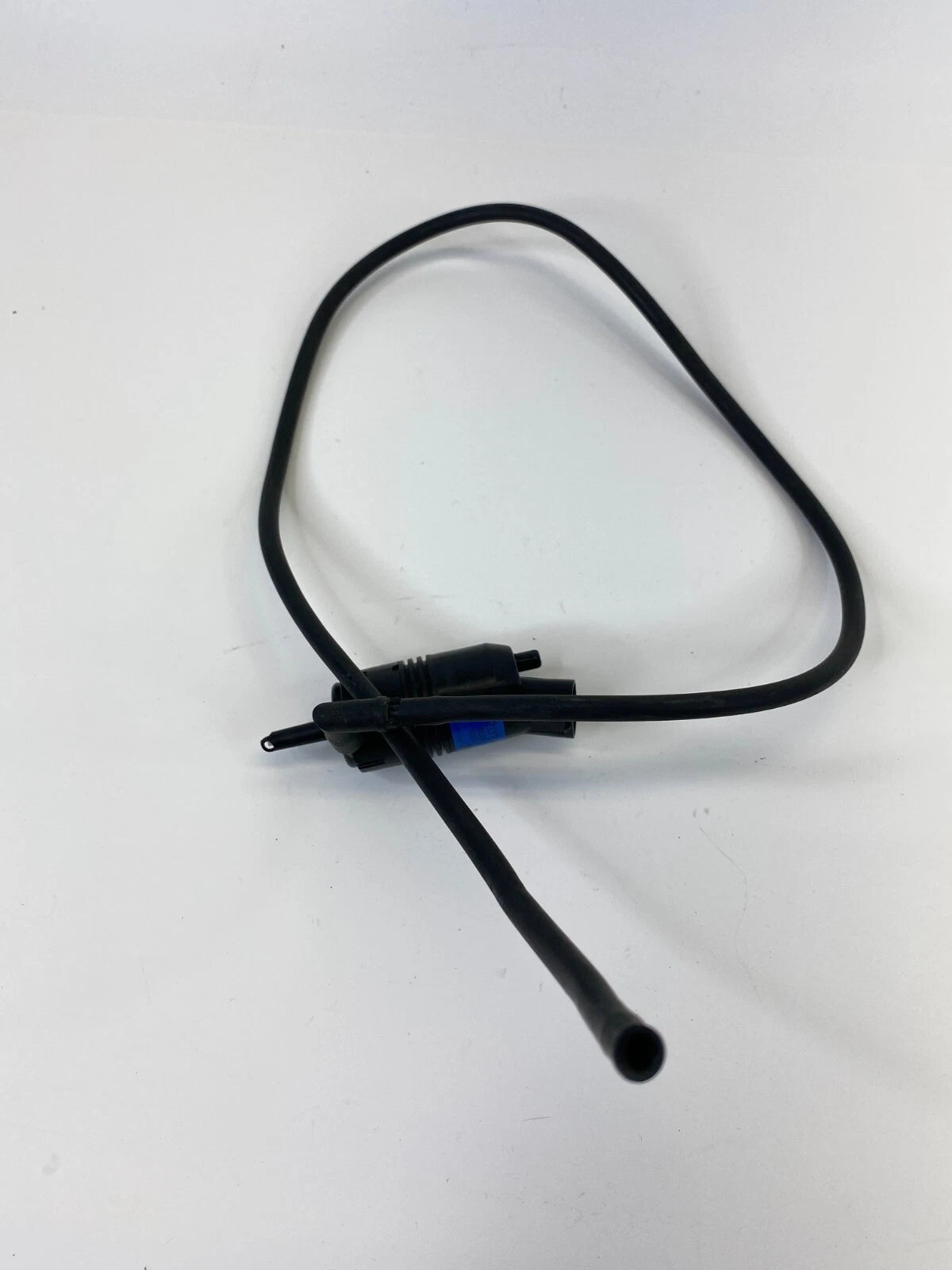 2009-2017 CHEVROLET TRAVERSE FRONT WINDSHIELD WASHER PUMP MOTOR 22137640