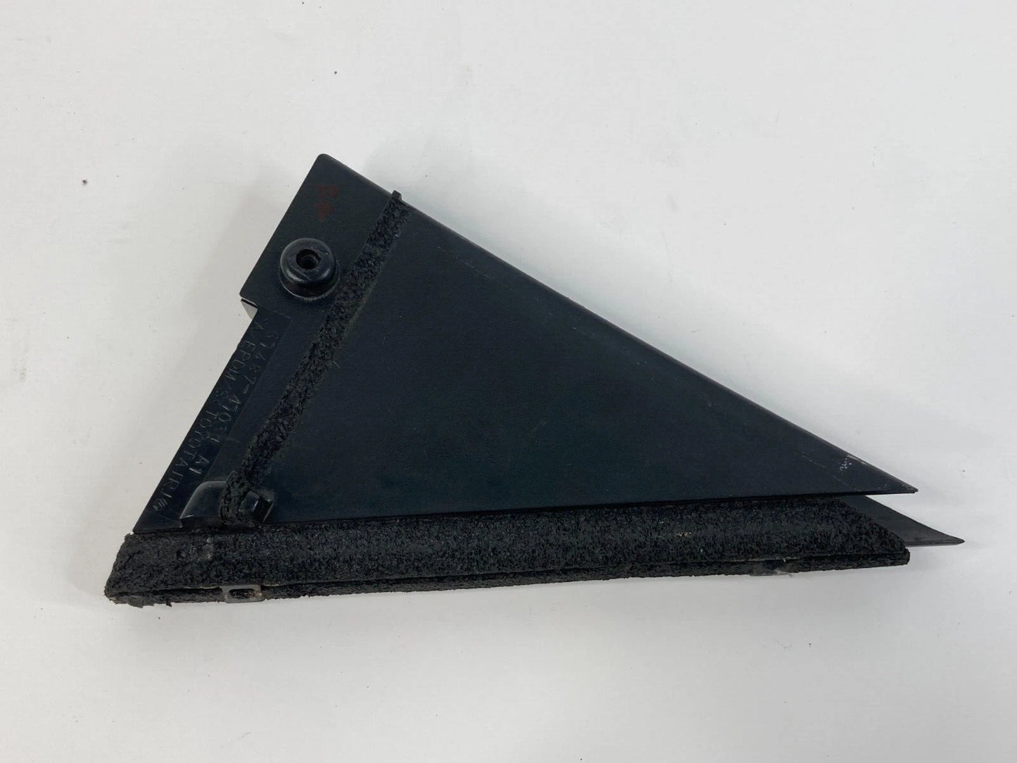 2004-2009 TOYOTA PRIUS REAR RIGHT DOOR INNER SEAL CORNER COVER 67487-47031 OEM