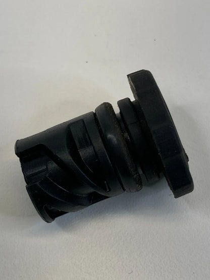 2008-2016 CHRYSLER TOWN & COUNTRY ENGINE OIL FILLER FLUID COVER CAP OEM