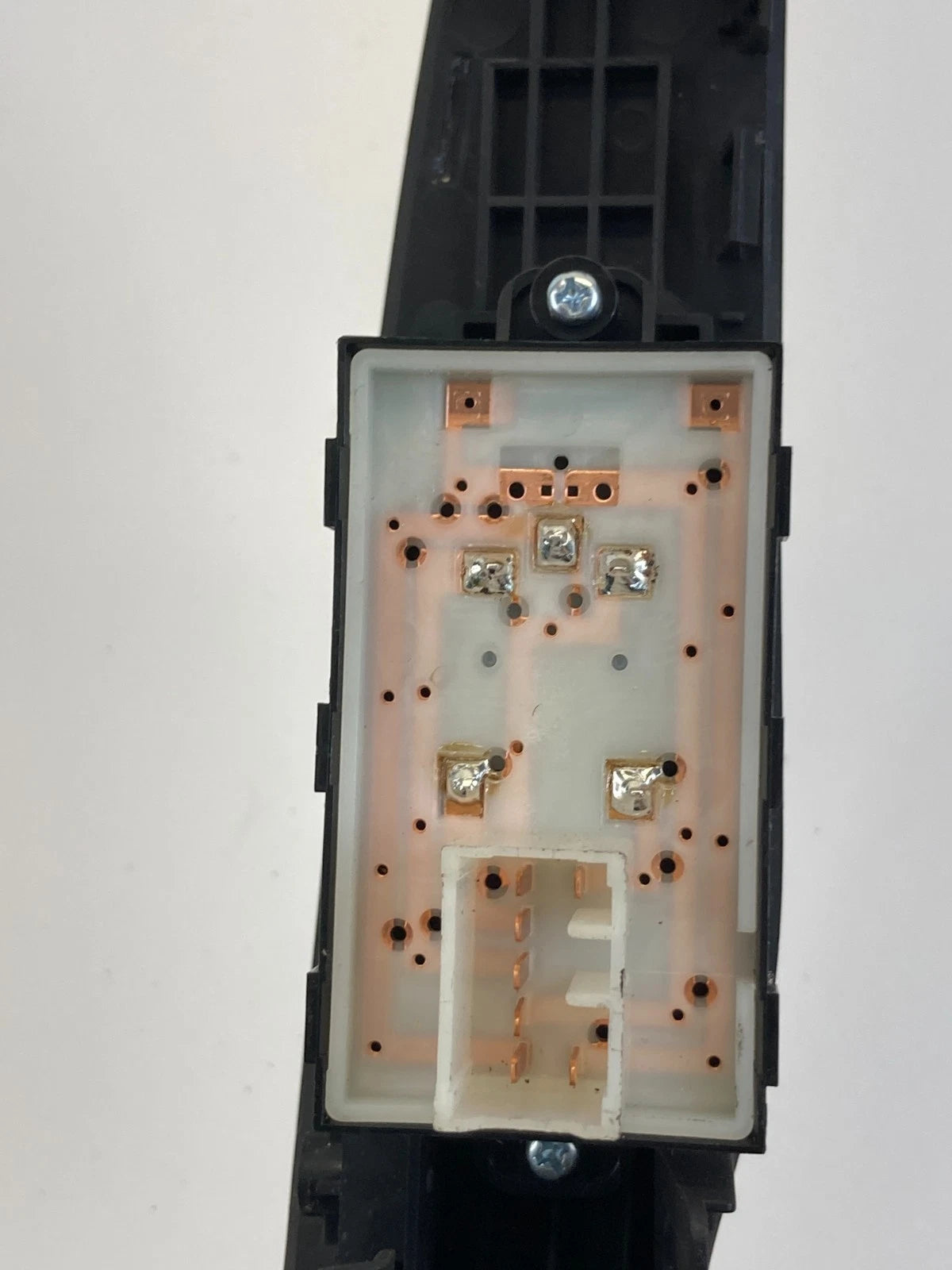 2014 2015 2016 KIA SOUL REAR RIGHT PASSENGER WINDOW SWITCH 93580-B2500 OEM