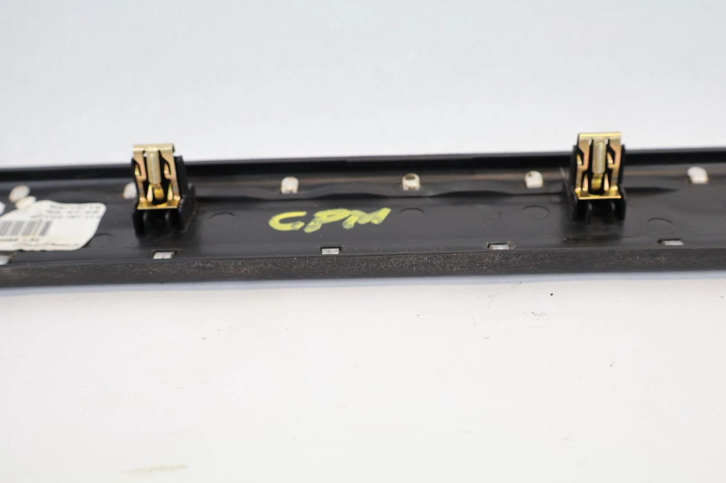 2011-2021 GRAND CHEROKEE FRONT LEFT DOOR SILL SCUFF PLATE MOLDING OEM INC81DX9AB