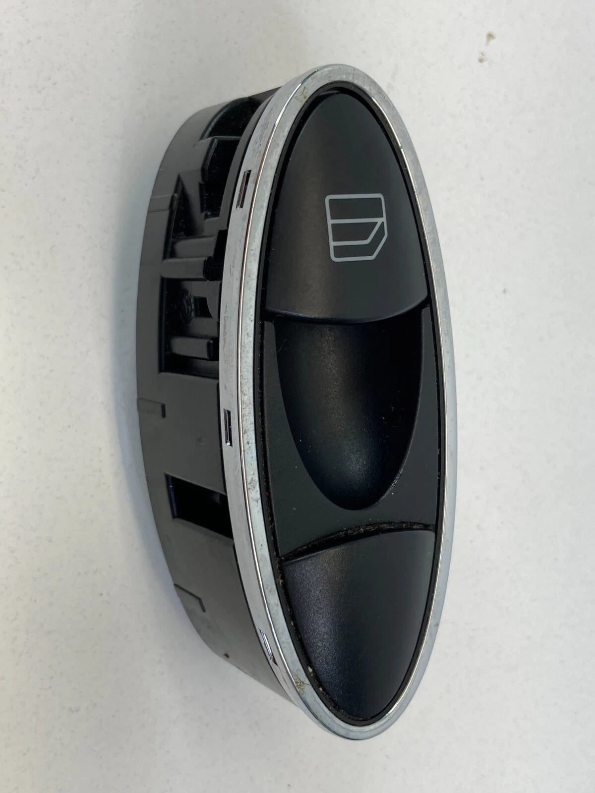 03-09 MERCEDES-BENZ E320 REAR LEFT SIDE DOOR WINDOW CONTROL SWITCH A2118218651