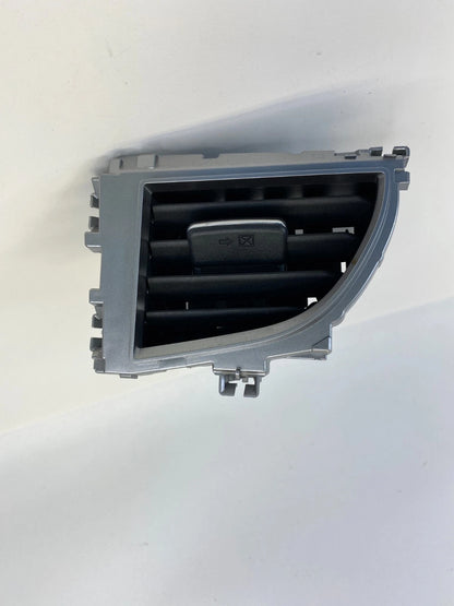 14-16 TOYOTA COROLLA DASH RIGHT SIDE AC AIR VENT GRILLE OUTER 55660-02190 OEM