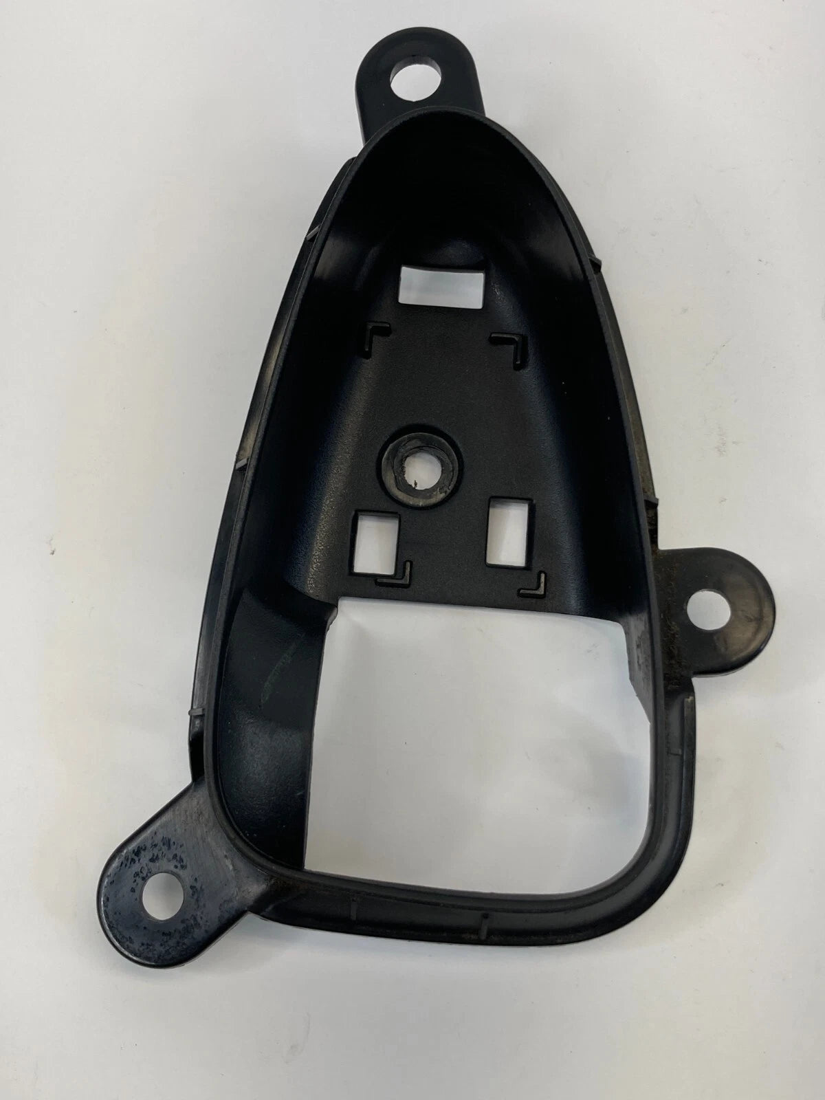2007-2011 TOYOTA CAMRY REAR LEFT INTERIOR DOOR HANDLE COVER BEZEL 69298-X1400