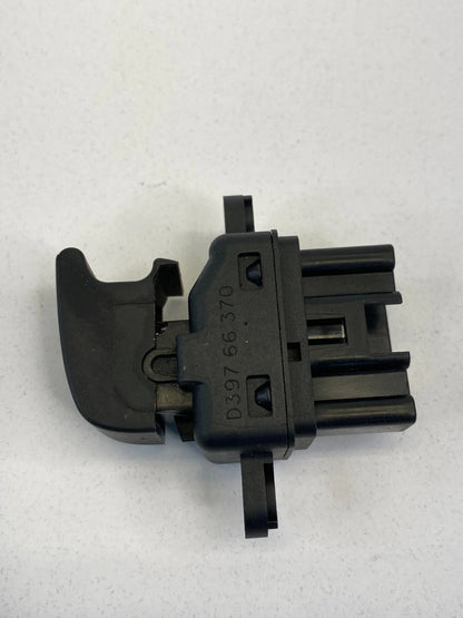 2004-2009 MAZDA 3 MAZDA3 REAR LEFT SIDE DOOR POWER WINDOW SWITCH B32H-66-370 OEM