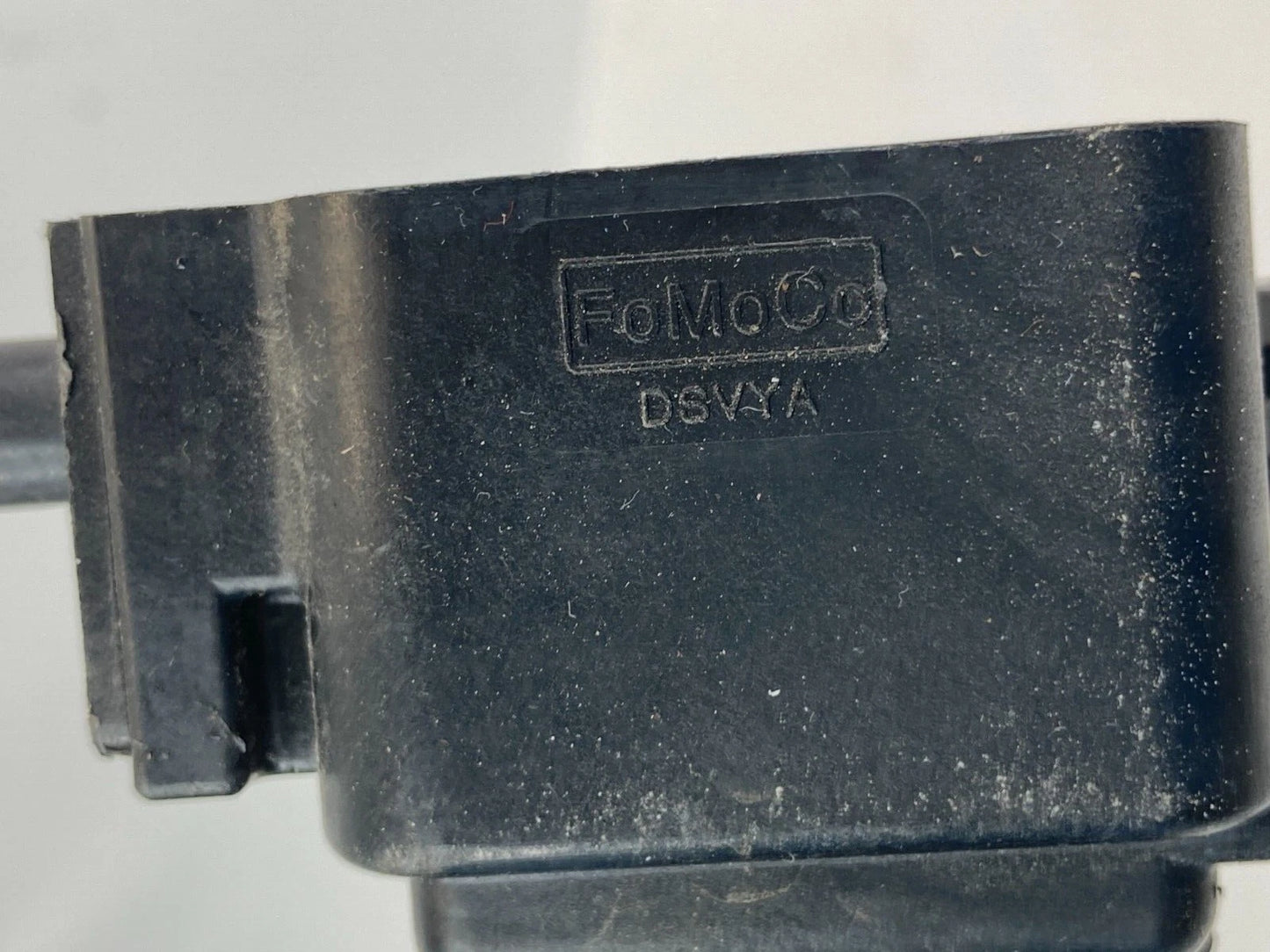 2012-2018 FORD FOCUS 2013-2019 FORD ESCAPE DIRECT IGNITION IGNITER COIL ASSEMBLY
