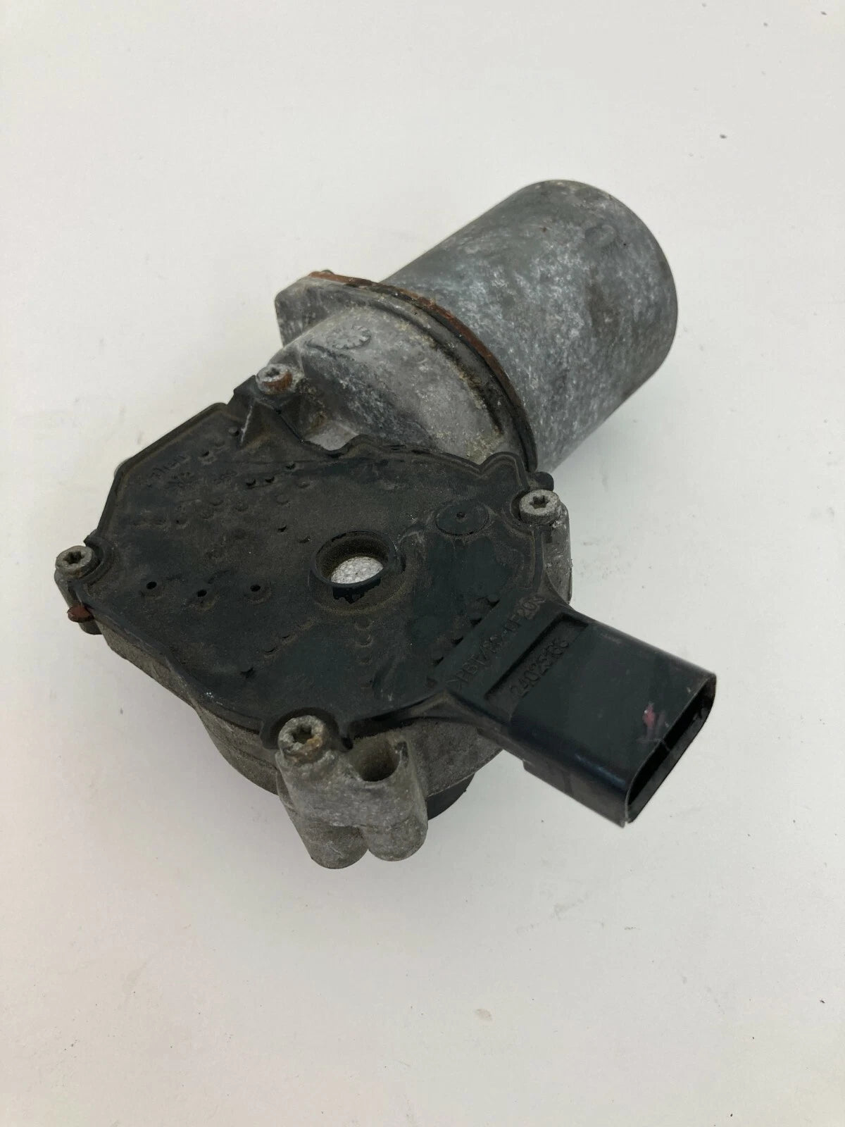 2004-2009 DODGE DURANGO WIPER MOTOR FRONT WINDSHIELD WIPER MOTOR ASSEMBLY OEM