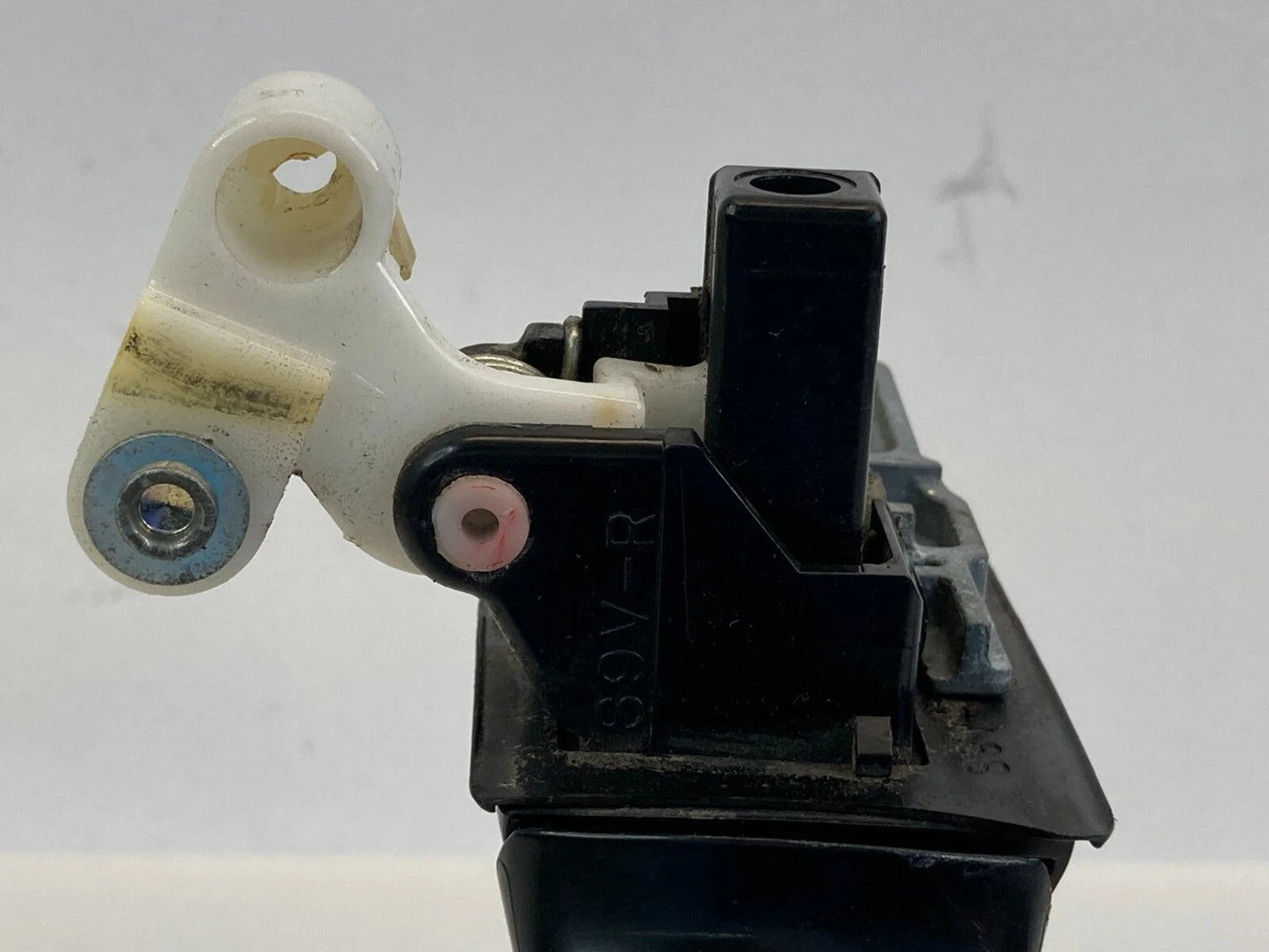 2003-2007 HONDA PILOT REAR RIGHT SIDE EXTERIOR OUTER DOOR HANDLE ASSY OEM