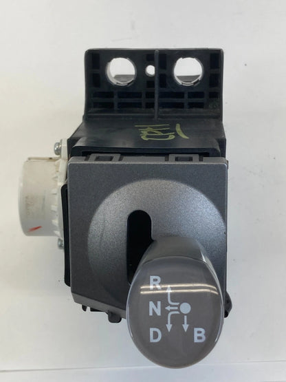 2004-2009 TOYOTA PRIUS AUTOMATIC TRANSMISSION GEAR SHIFTER SELECTOR ASSY OEM