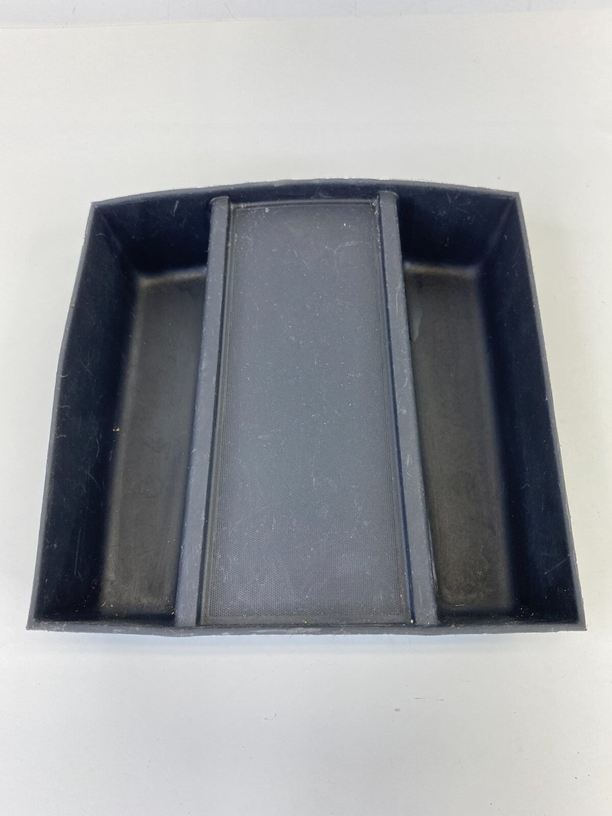 2005-2007 Dodge Magnum Center Console Cubby Insert Rubber Mat Liner 04595927AA