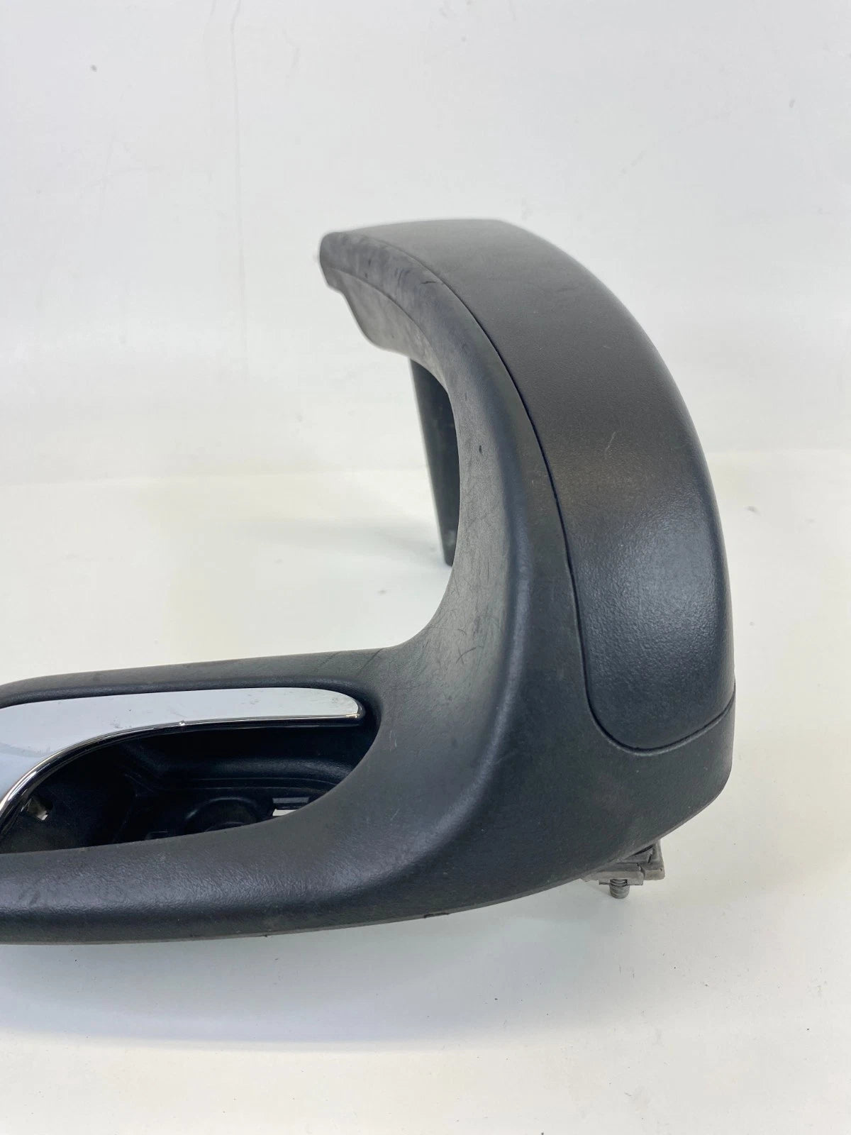 2008-2012 BUICK ENCLAVE INTERIOR REAR RIGHT DOOR GRAB PULL HANDLE ASSEMBLY OEM