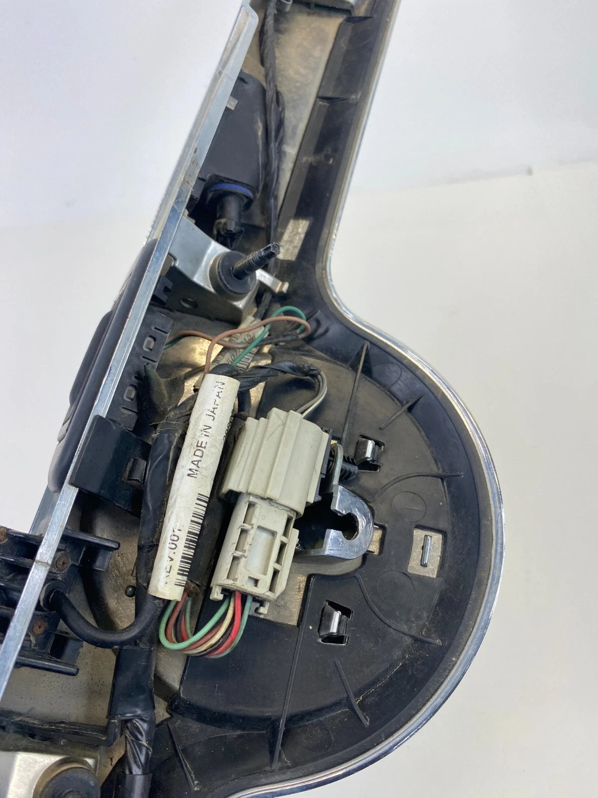 10-13 Buick LaCrosse Trunk Liftgate Lid Finish Garnish Panel Molding w/ Camera