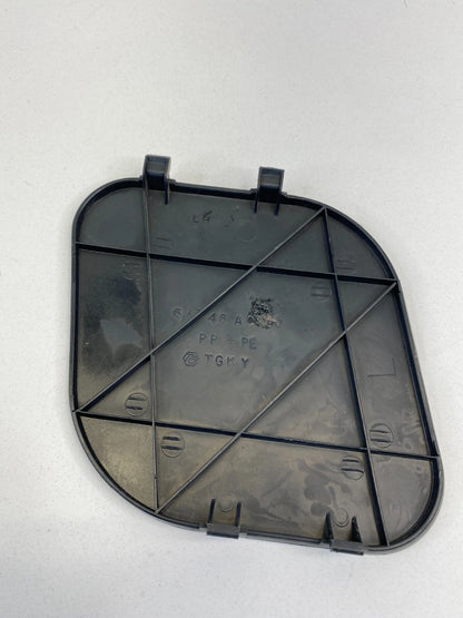 2000-2002 TOYOTA AVALON REAR LEFT SIDE LAMP COVER ACCESS TRIM PANEL 64746-AC010