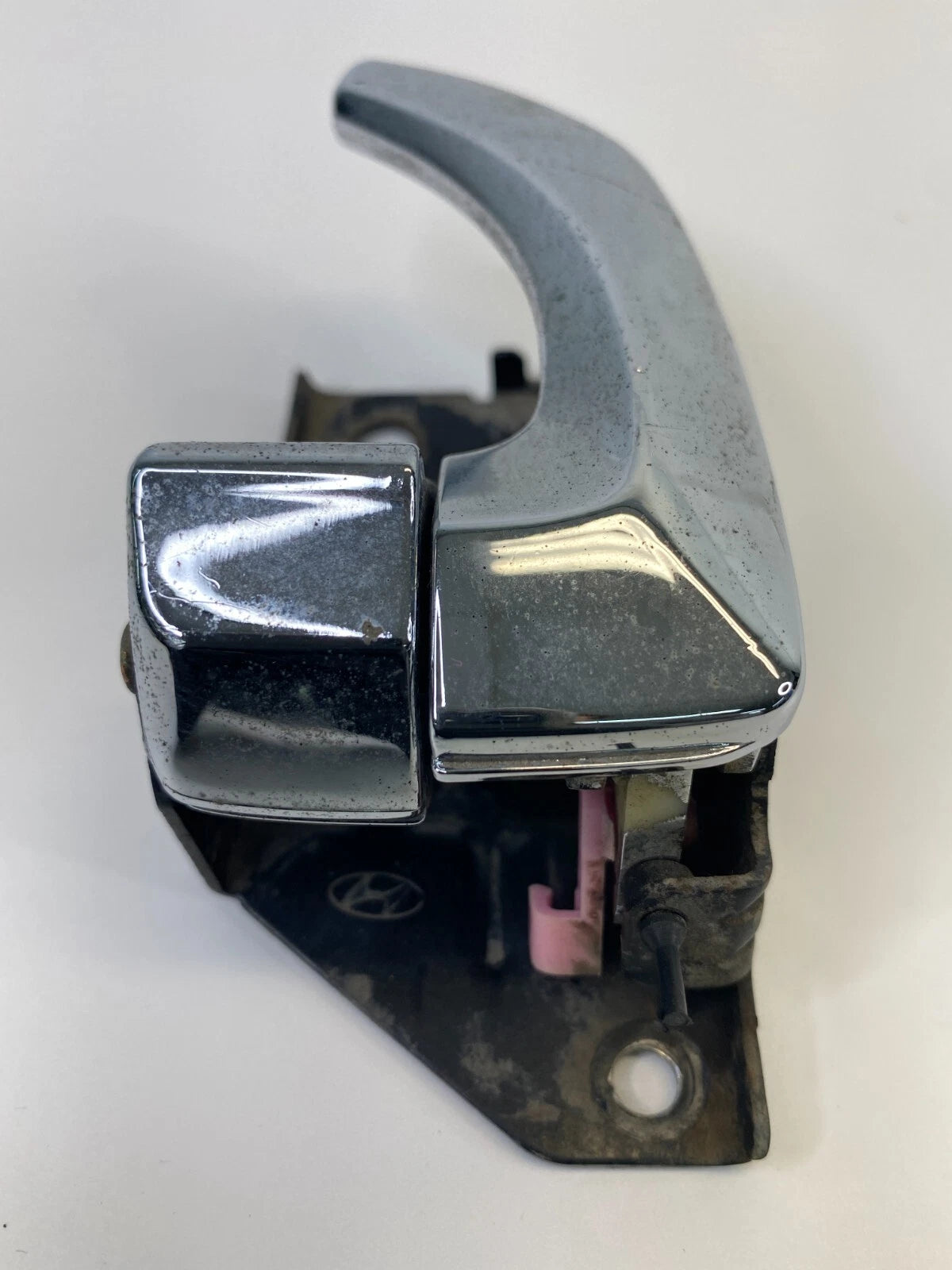 2002-2006 HYUNDAI SANTA FE REAR LEFT SIDE INTERIOR DOOR HANDLE ASSEMBLY