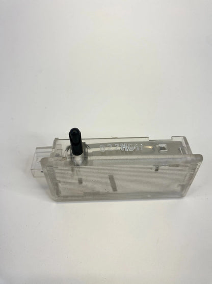 2001-2005 BMW 325I 325XI GLOVE BOX COURTESY LAMP LIGHT OEM