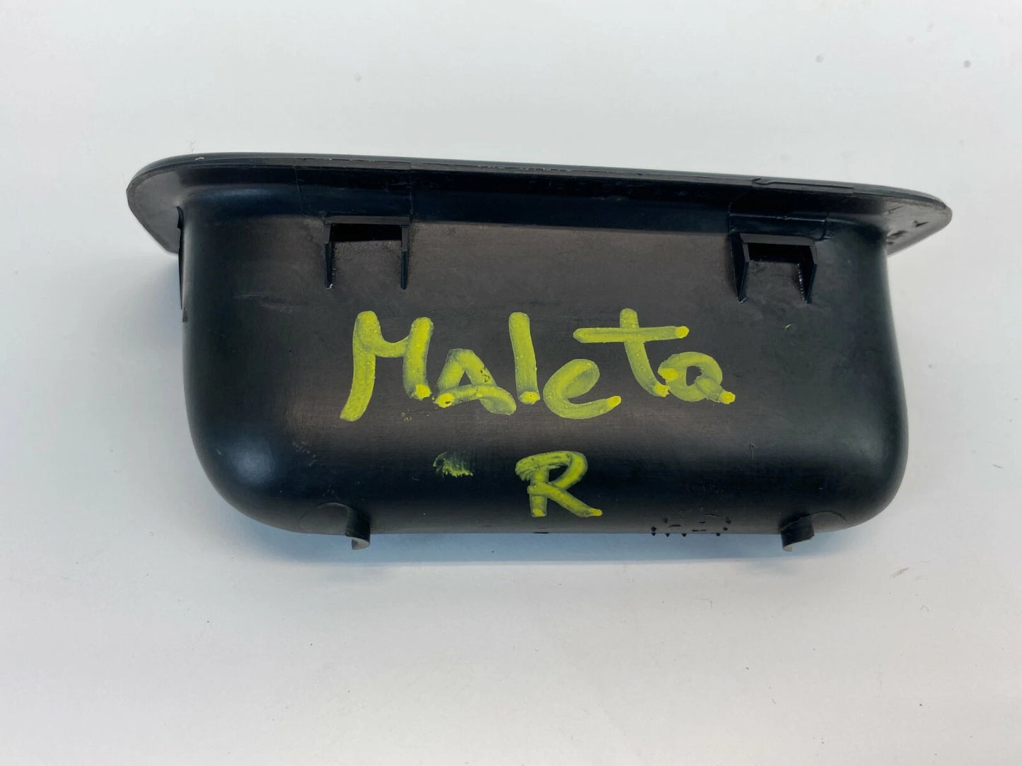 2003 2004 ISUZU ASCENDER REAR TRUNK LIFTGATE LID PULL EXTERIOR HANDLE OEM
