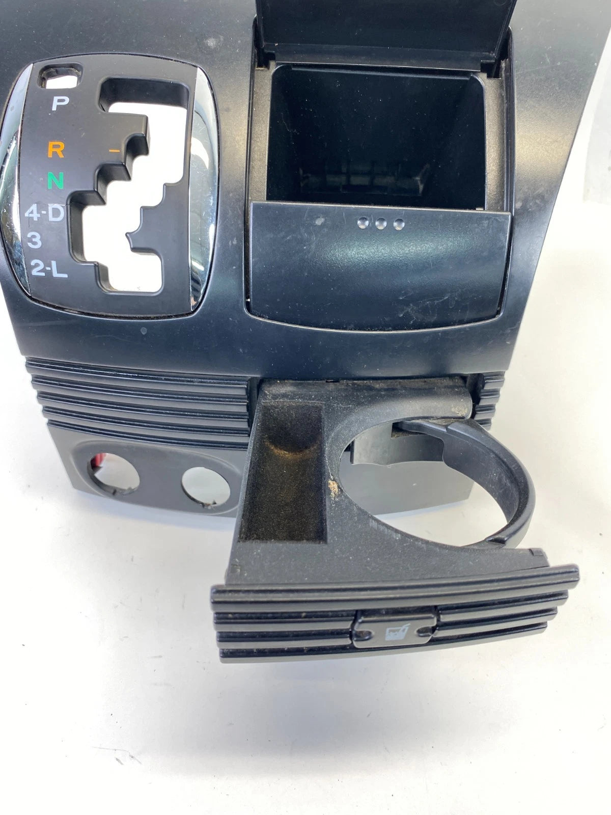 2004-2010 TOYOTA SIENNA CONSOLE MOLDING SHIFTER BEZEL & CUPHOLDER W/STORAGE OEM