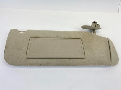 2003 2004 CHEVROLET AVALANCHE 1500 RIGHT SIDE SUNVISOR SUN VISOR SHADE OEM