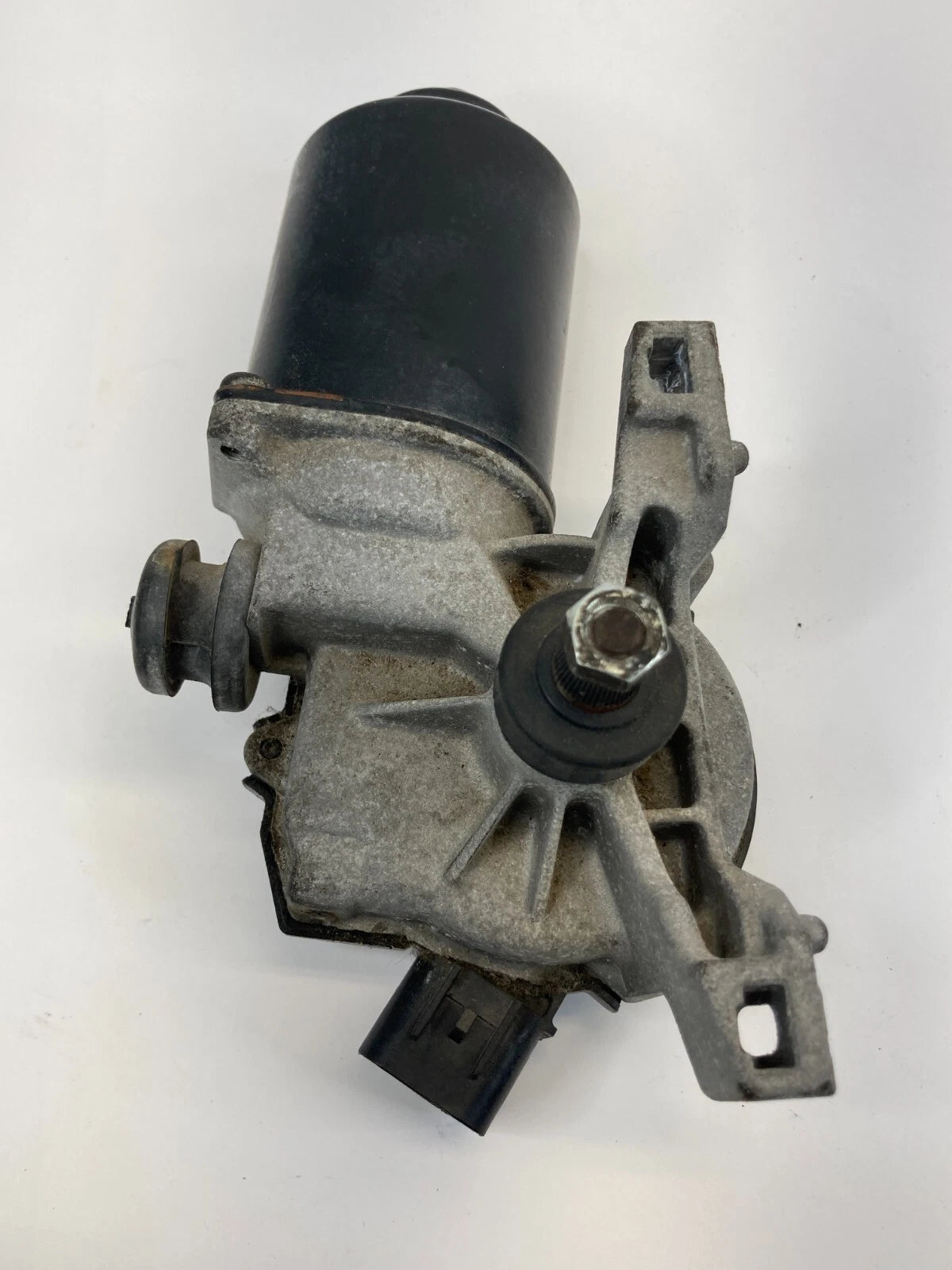 2010-2013 KIA FORTE SEDAN FRONT WINDSHIELD WIPER MOTOR ASSY 98110-1M000 OEM