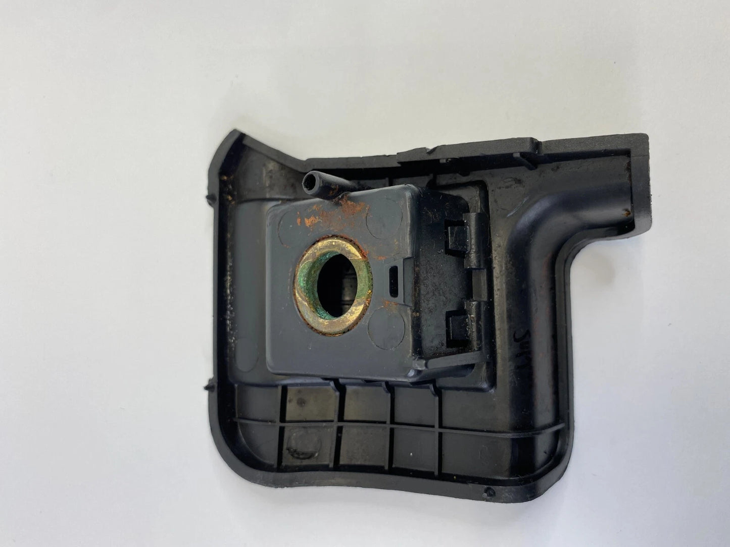 2010-2017 CHEVY EQUINOX CENTER CONSOLE LOWER LEFT DRIVER SIDE BOLT CAP 25971681