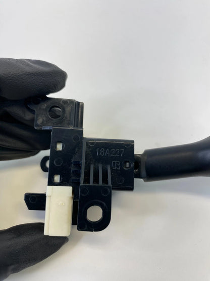 04-13 TOYOTA SIENNA STEERING WHEEL SET/RESUME CRUISE CONTROL SWITCH 18A227 OEM