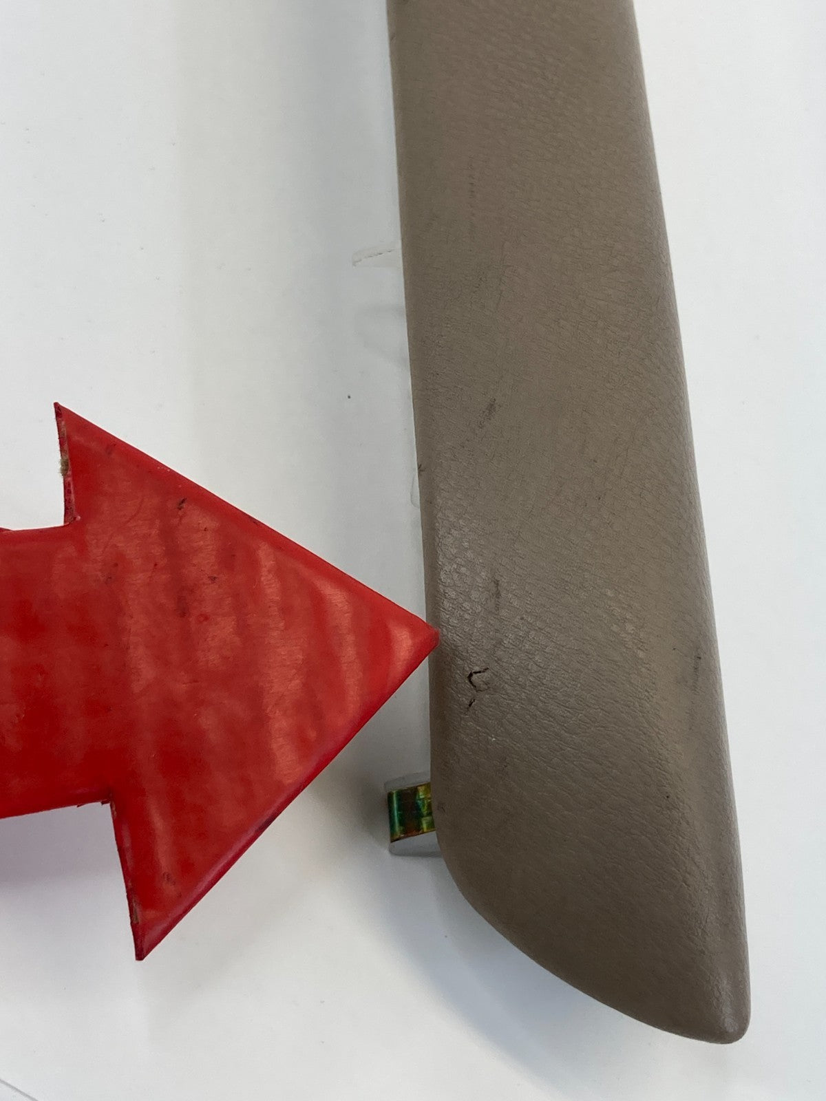 1996 1997 1998 Toyota 4Runner Rear Right Back Side Door Armrest Pull Handle OEM