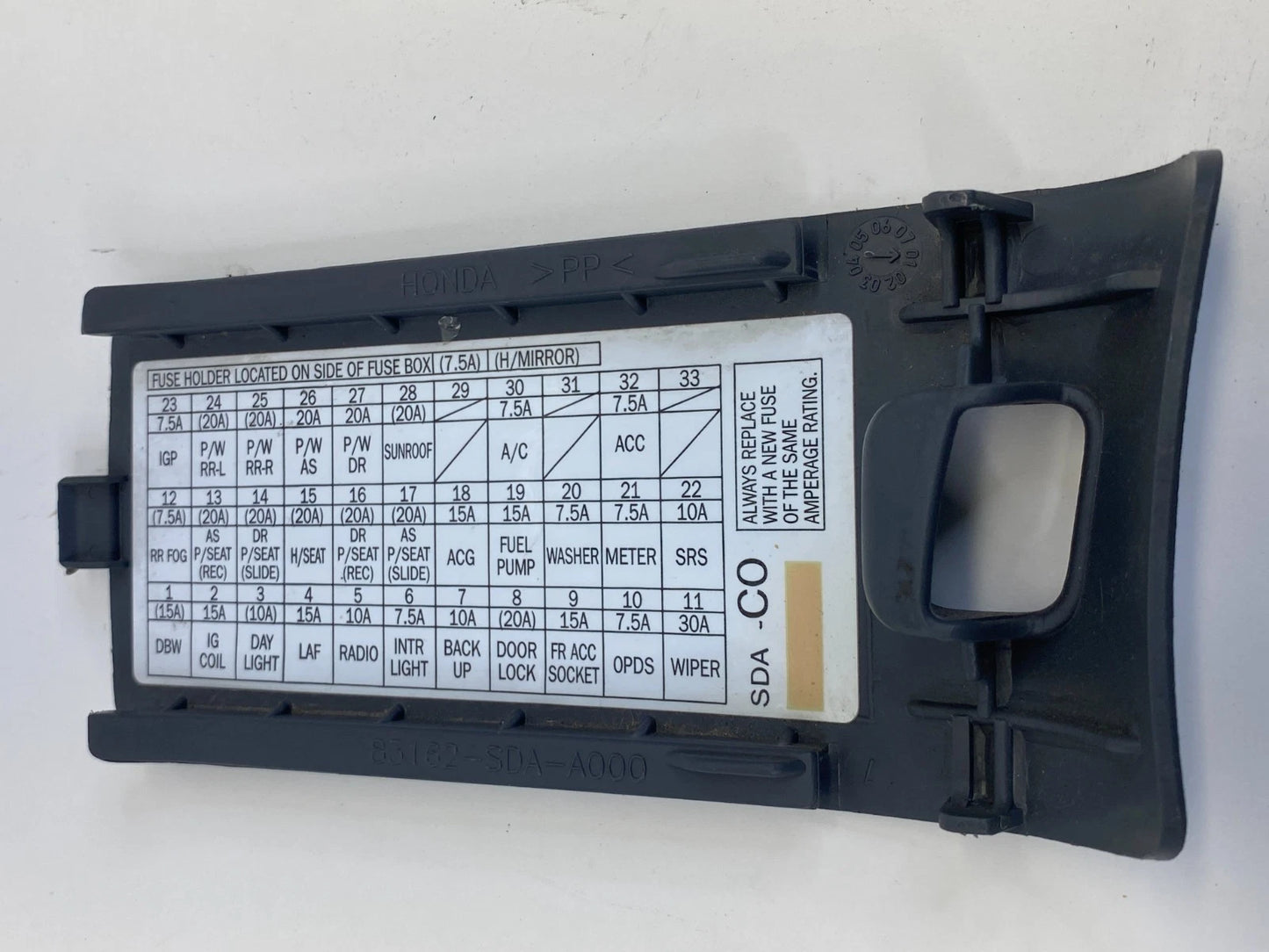 2003-2007 HONDA ACCORD LEFT SIDE FUSE BOX DOOR LID COVER BEZEL 83162-SDA-A000