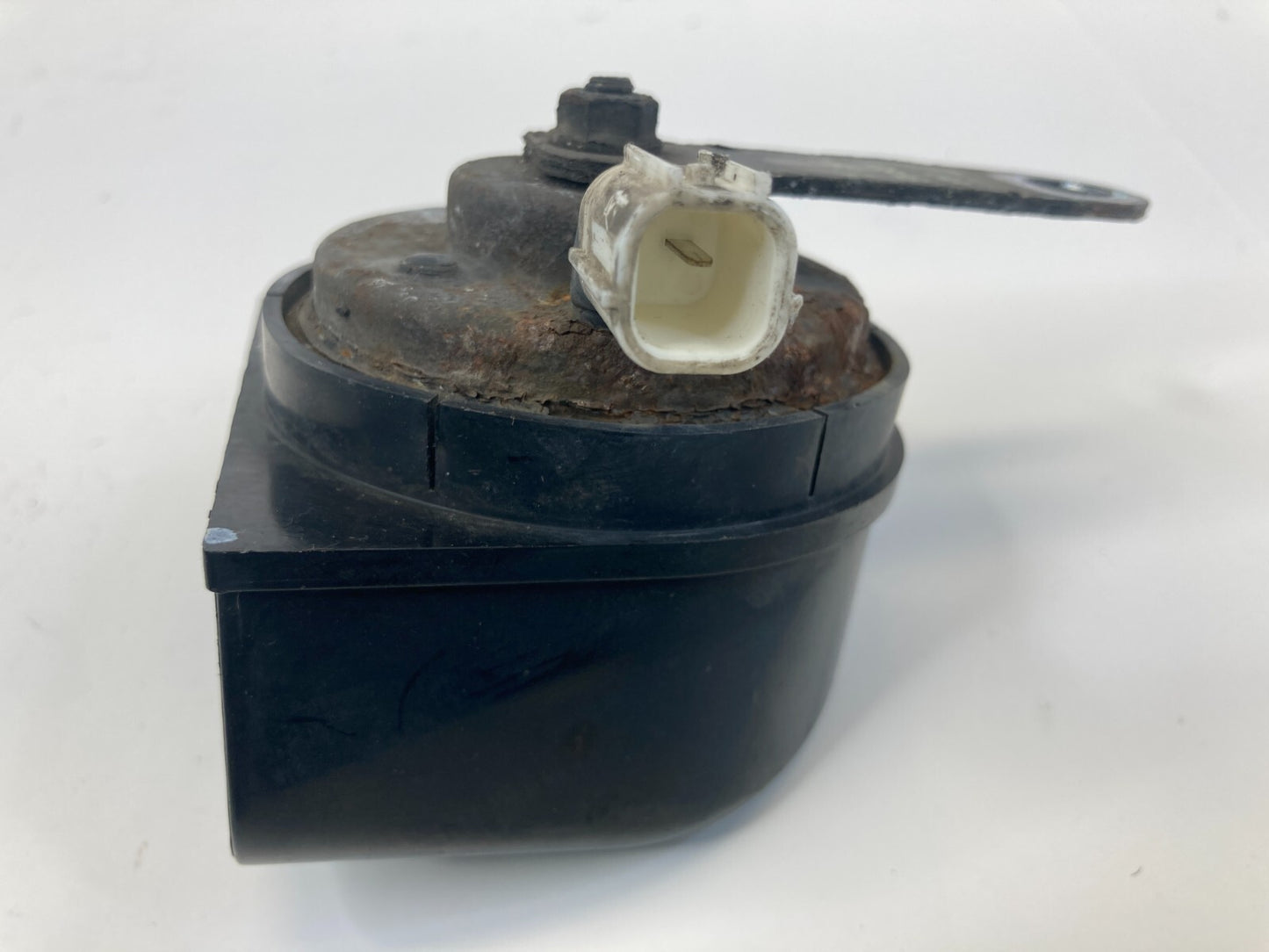 2008-2010 Honda Accord SEDAN Low Tone Note Pitch Alarm Horn Assy E358943 OEM