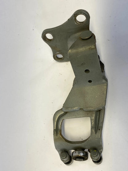 2004-2010 TOYOTA SIENNA REAR RIGHT DOOR MIDDLE SLIDING HINGE ROLLER RAIL UNIT