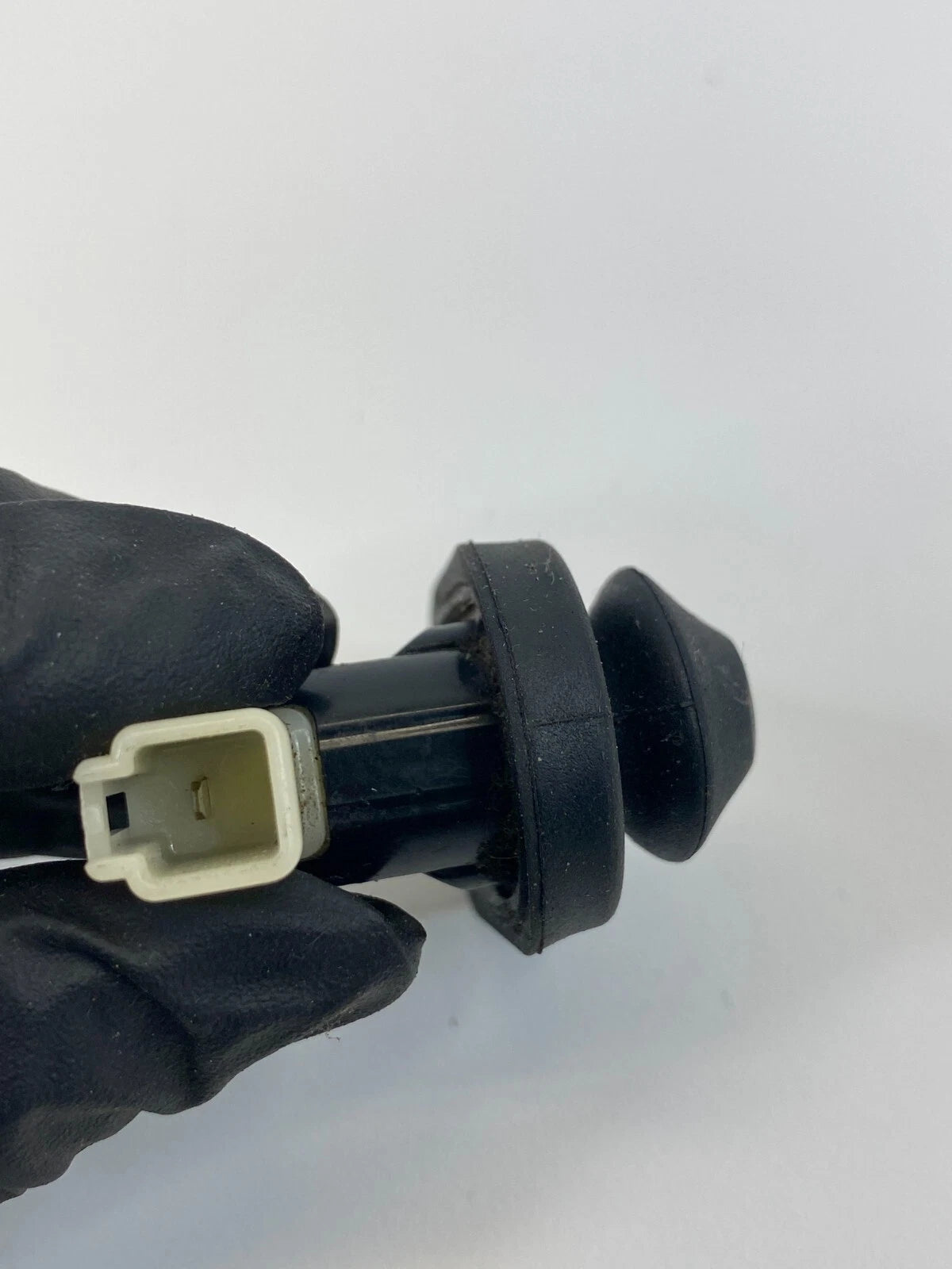 1997-2001 LEXUS ES300 FRONT OR REAR DOOR AJAR JAMB SENSOR SWITCH ASSY OEM