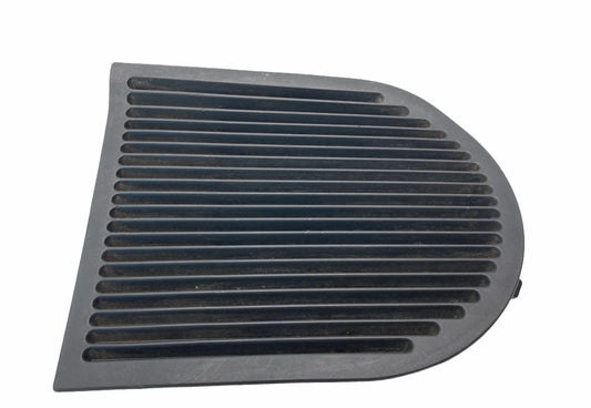 2005 05 CHRYSLER PACIFICA CARGO AREA PASSENGER SIDE WALL TRIM COVER GRILLE VENT