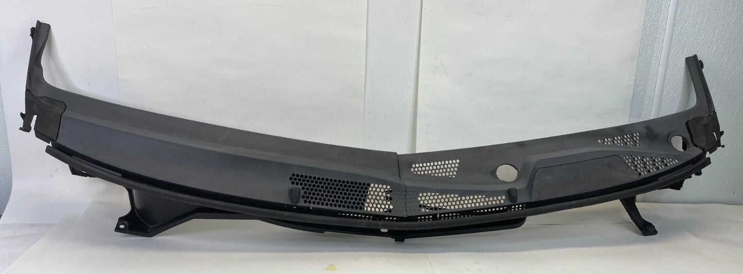 2007 HONDA FIT FRONT WINDSHIELD COWL TOP PANEL GRILLE 74220-SLN-A00 OEM