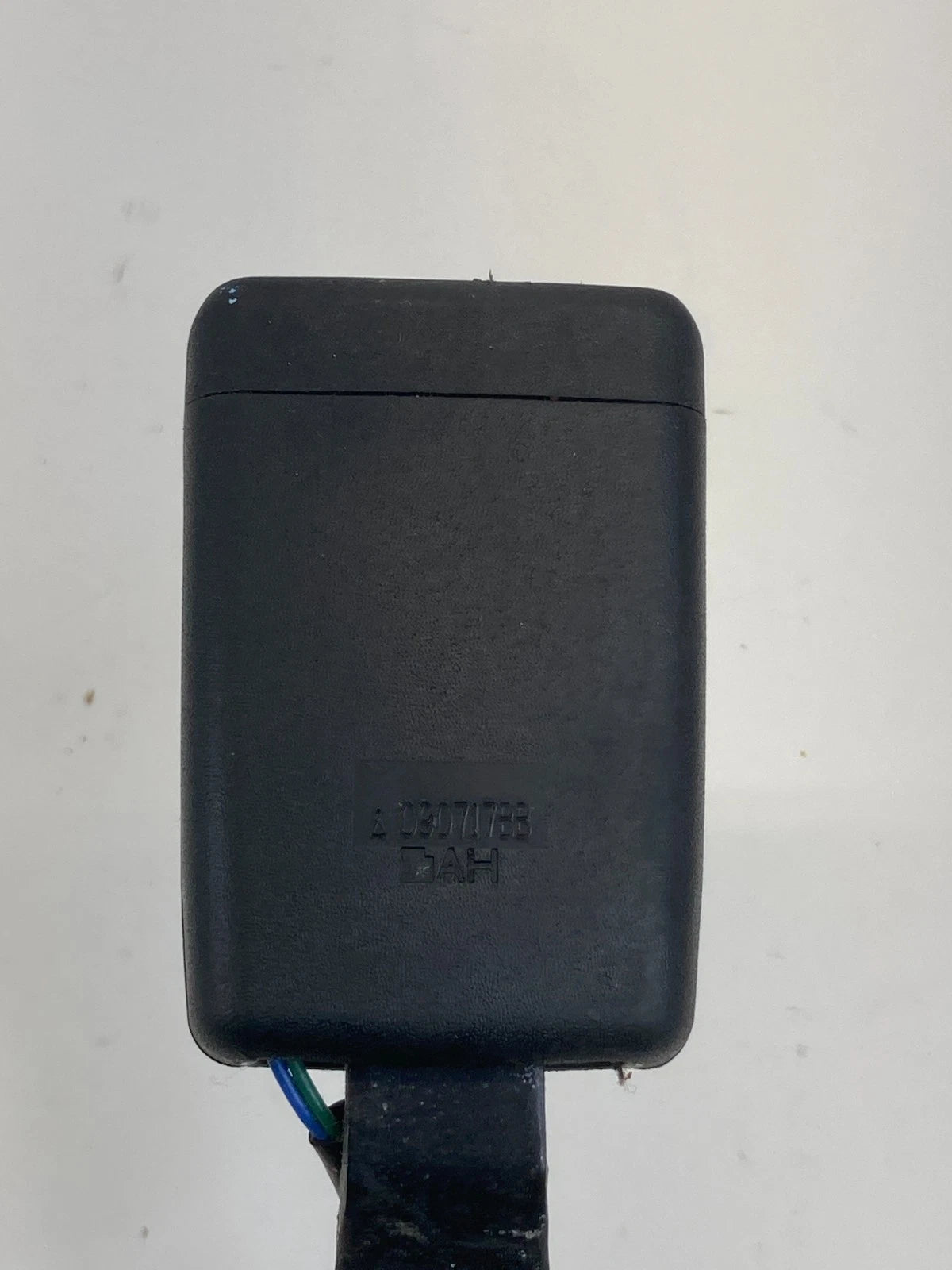2009-2014 NISSAN MURANO FRONT RIGHT PASSENGER SEAT BELT BUCKLE RECEPTACLE OEM