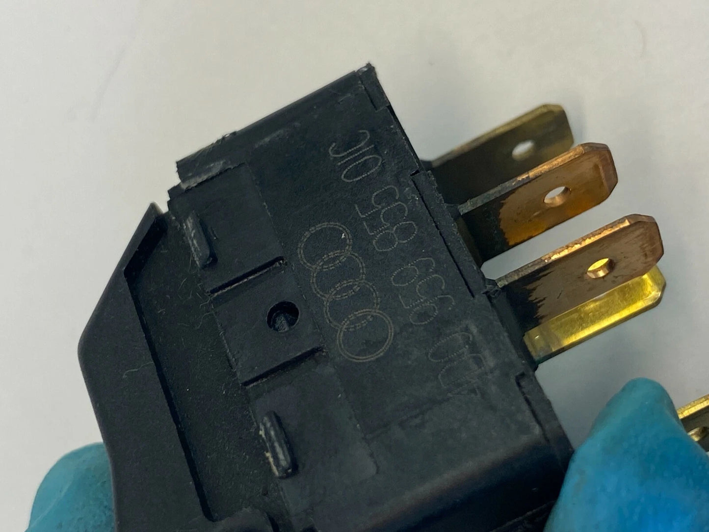 1997-2001 AUDI A4 A4 QUATTRO DOOR POWER WINDOW CONTROL SWITCH 4D0959855 OEM