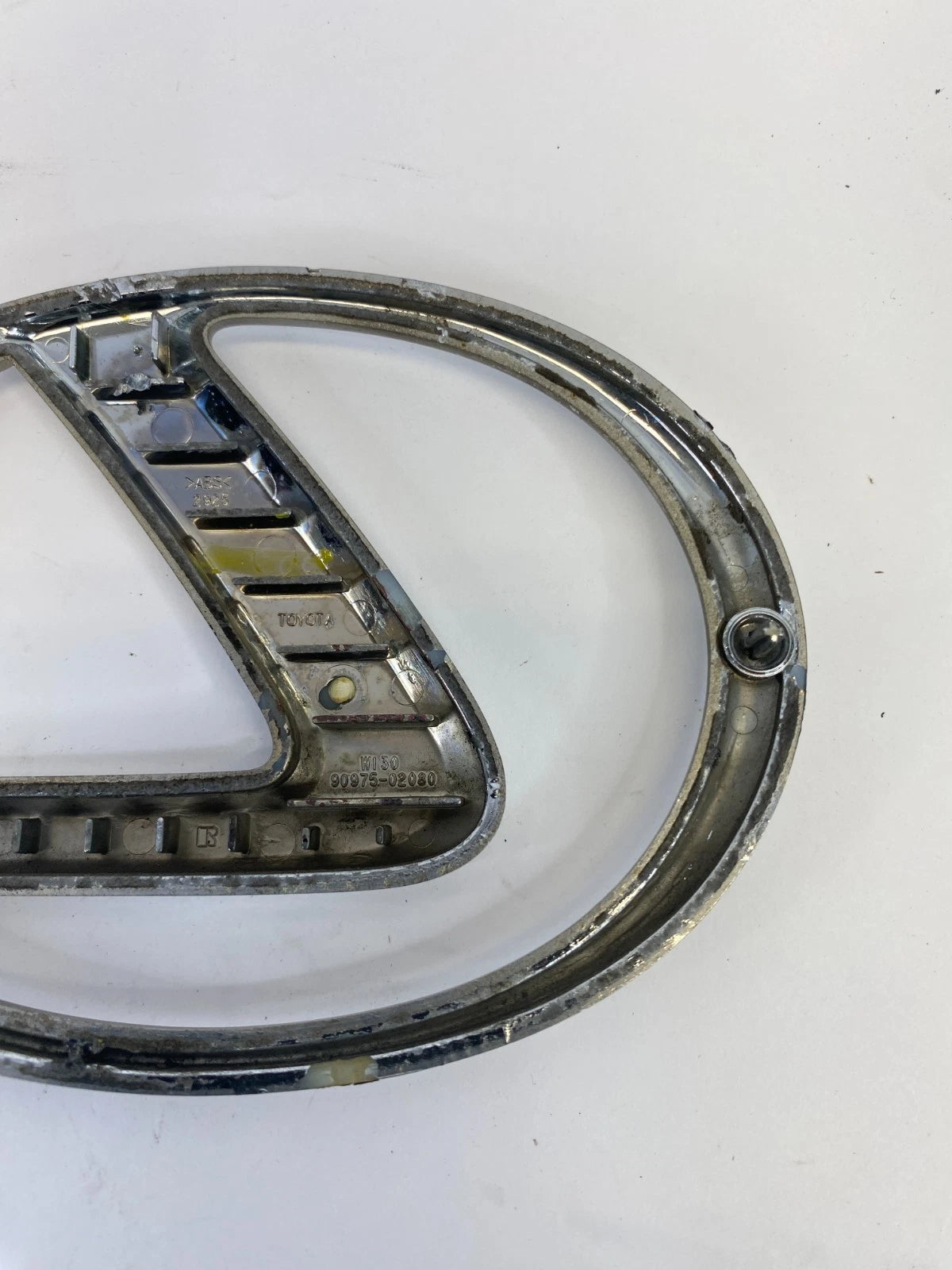 2006-2016 LEXUS IS250 IS350 FRONT GRILL EMBLEM LOGO BADGE CHROME 90975-02080 OEM