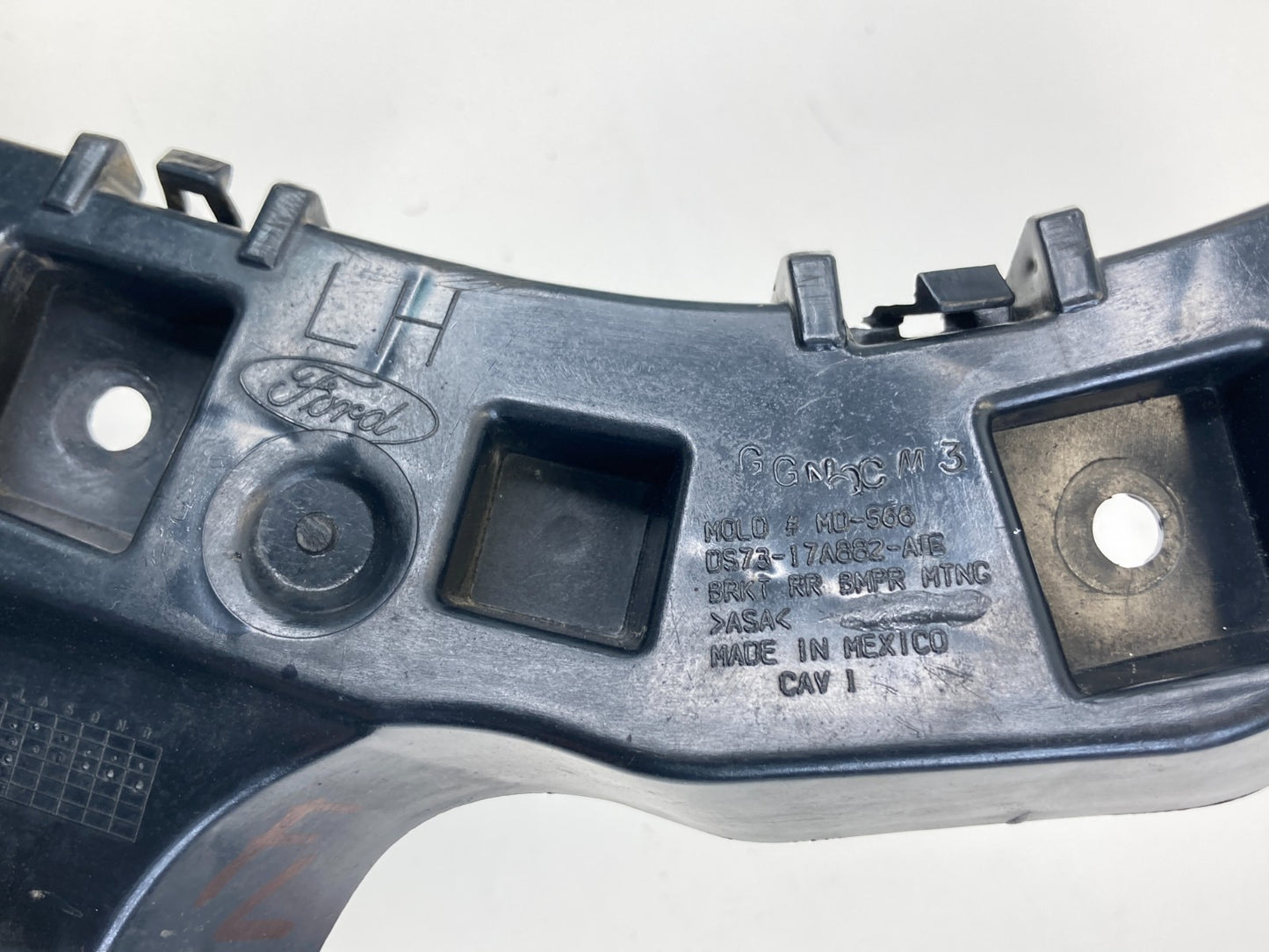 13-19 Ford Fusion Front Left Driver Side Bumper Bracket Mount DS73-17A882-A OEM