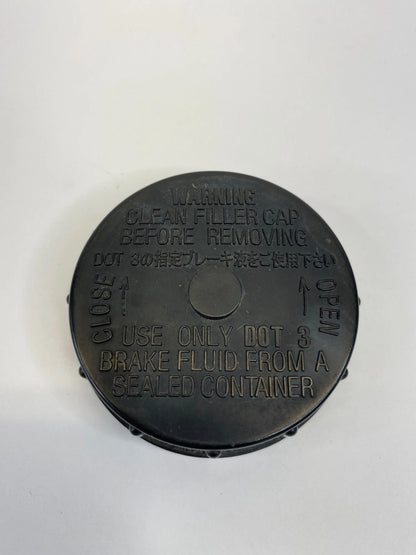 2003-2008 INFINITI G35 BRAKE MASTER CYLINDER CAP RESERVE TANK LID COVER OEM