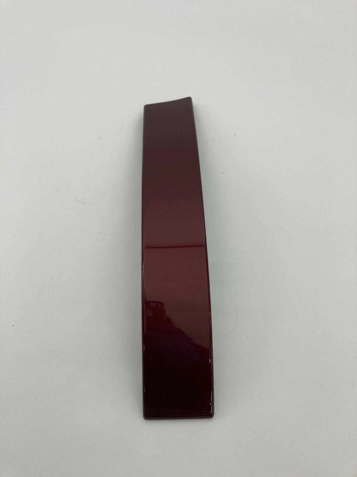 96-01 AUDI A4 QUATTRO 00-02 AUDI S4 REAR LEFT TAILLIGHT LOWER TRIM MOLDING PANEL