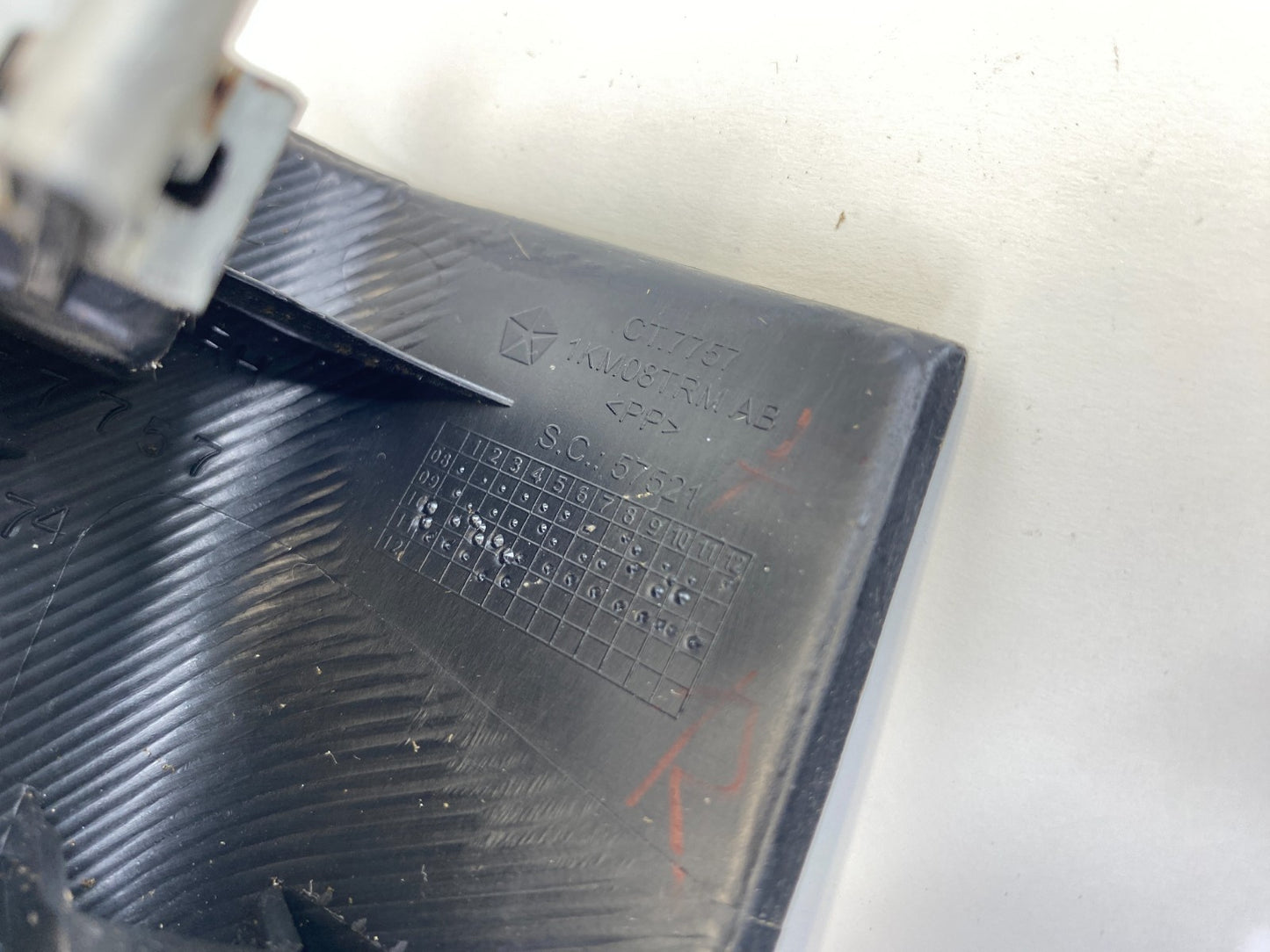 2007-2017 Jeep Patriot Front Right Side Mirror Cover Trim Panel 1KM08TRMAB OEM