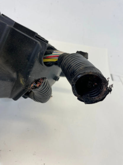 2005-2007 HONDA ODYSSEY 3.5L V6 ENGINE COMPARTMENT FUSE RELAY JUNCTION BLOCK OEM