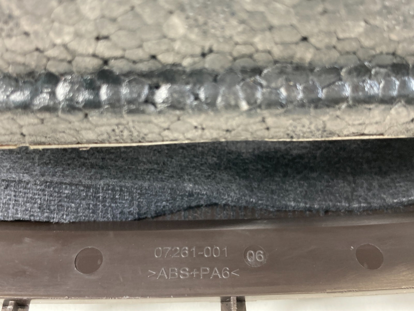 2011 Buick Regal Steering Upper & Lower Column Cover Trim Bezel Shroud 13306254